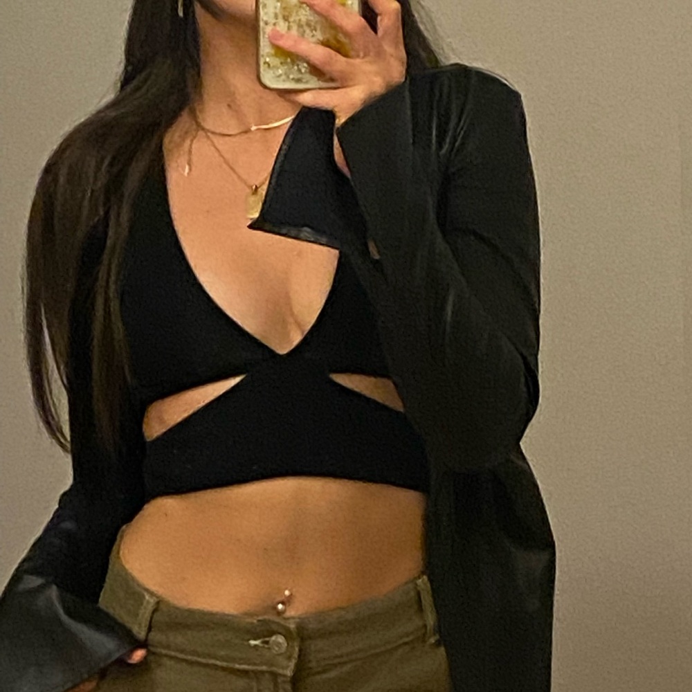 ZARA black cut out long sleeve cropped top